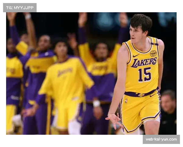 湖人里夫斯角色定位微调 轮换体系中承担更多无球跑动